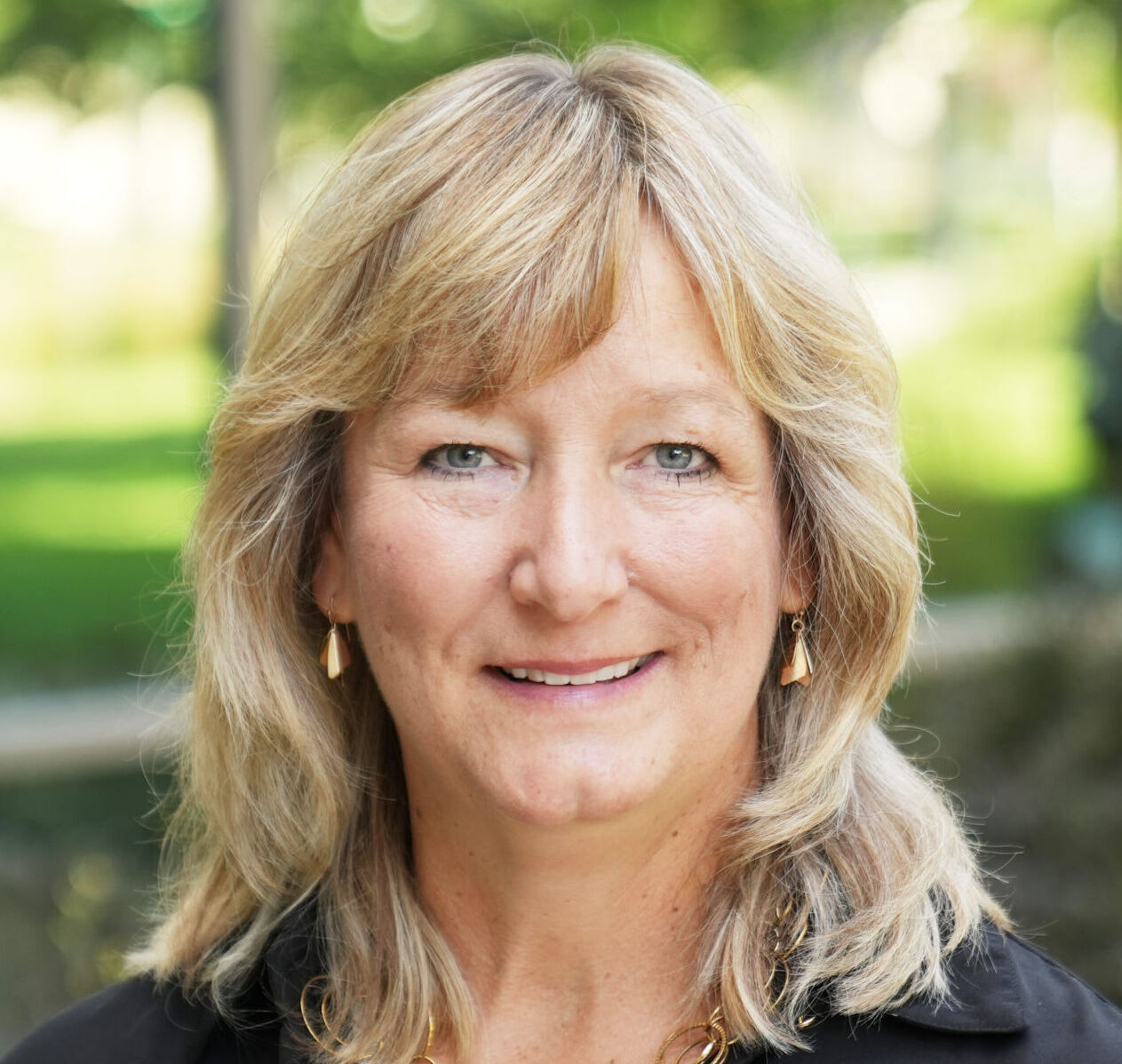 Cynthia Nau