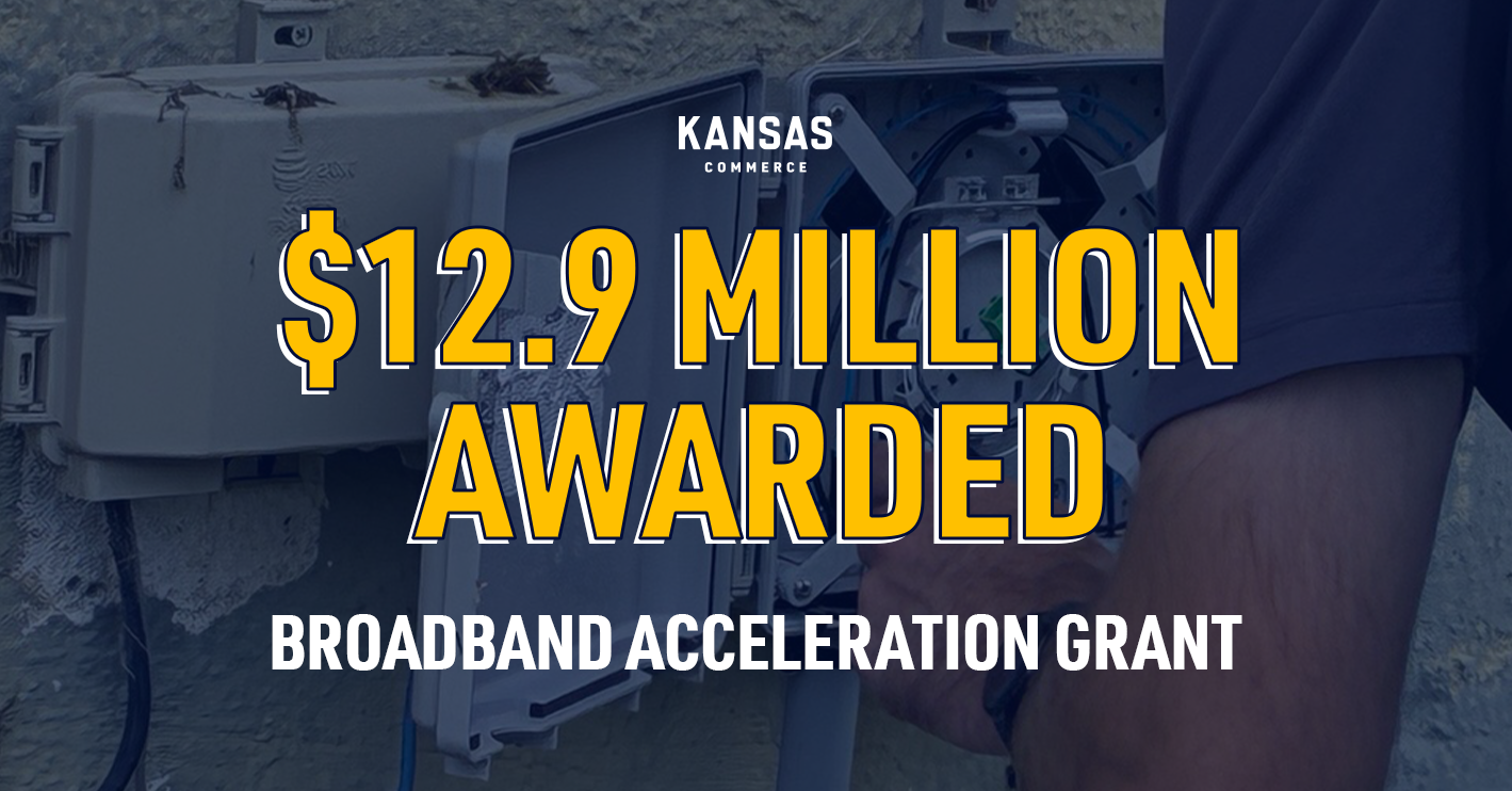 Governor Kelly Announces $12.9 Million in Broadband Acceleration Grants