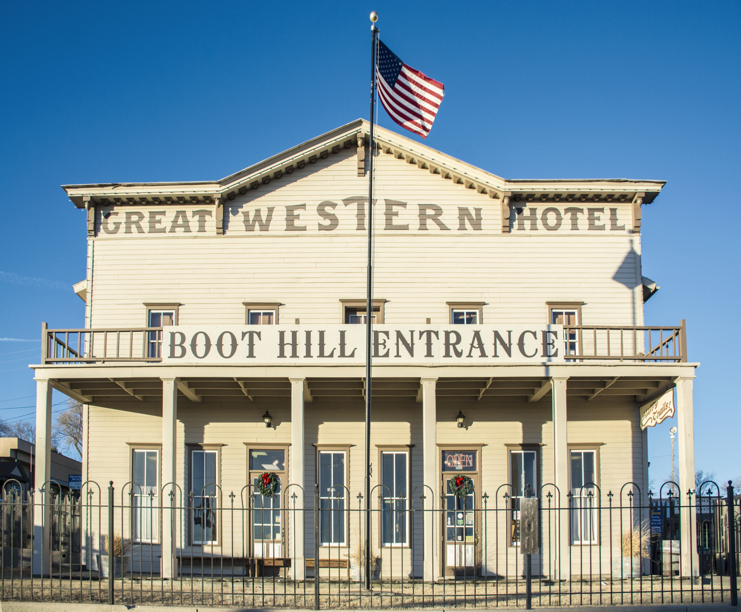 Kansas Tourism Awards $117,400+ for Tourism Marketing Projects